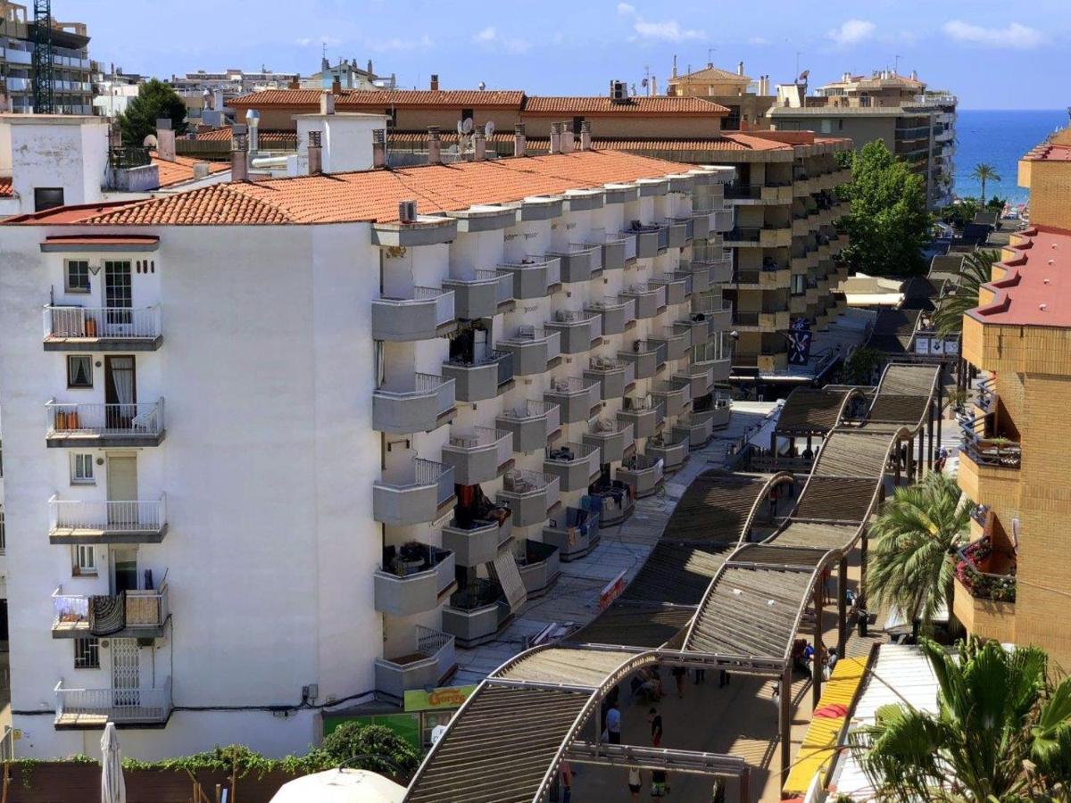Apartamentos Bahia Dorada Y Iris Salou Eksteriør billede