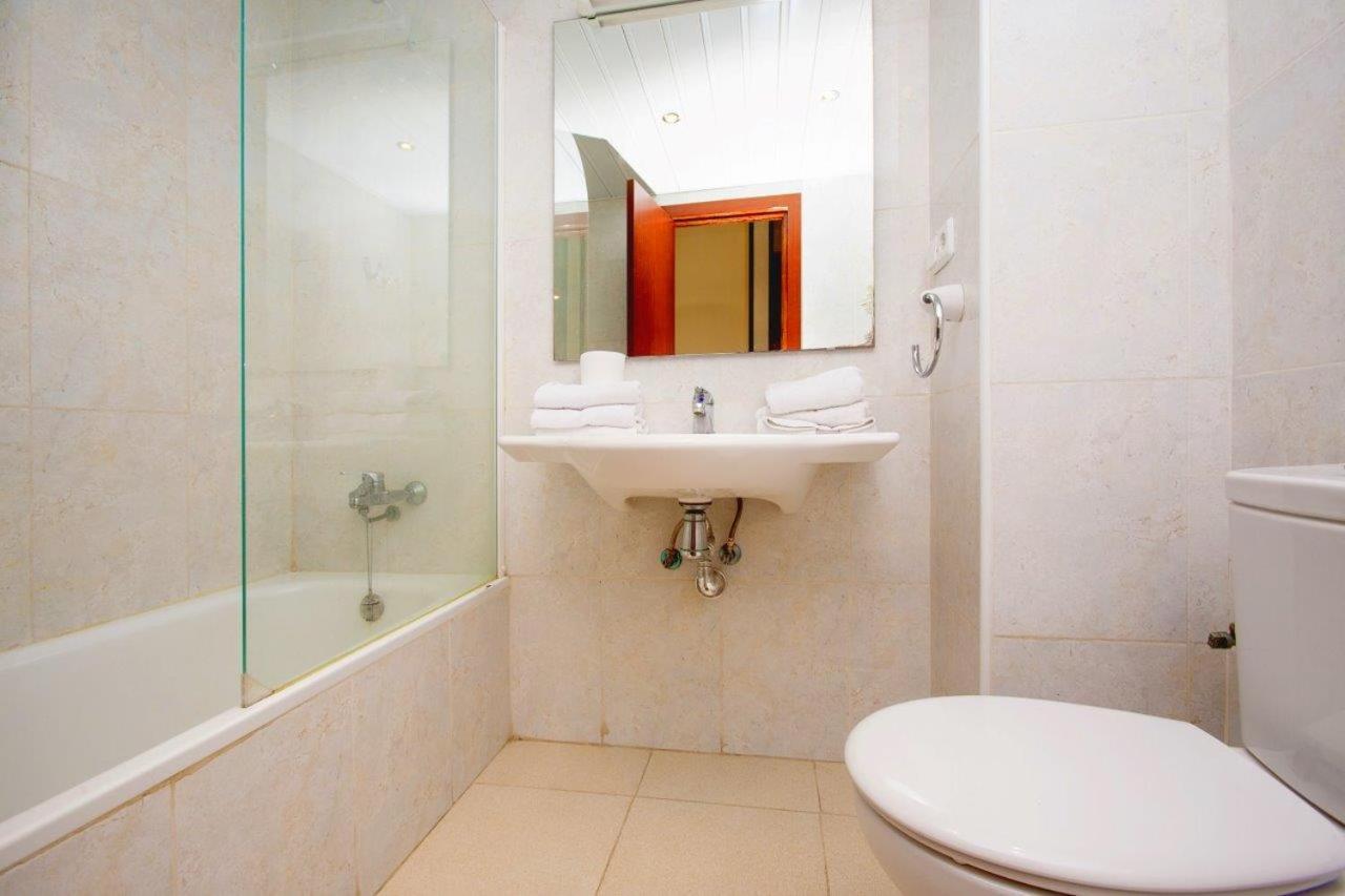 Apartamentos Bahia Dorada Y Iris Salou Eksteriør billede