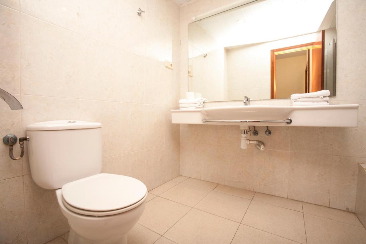 Apartamentos Bahia Dorada Y Iris Salou Eksteriør billede