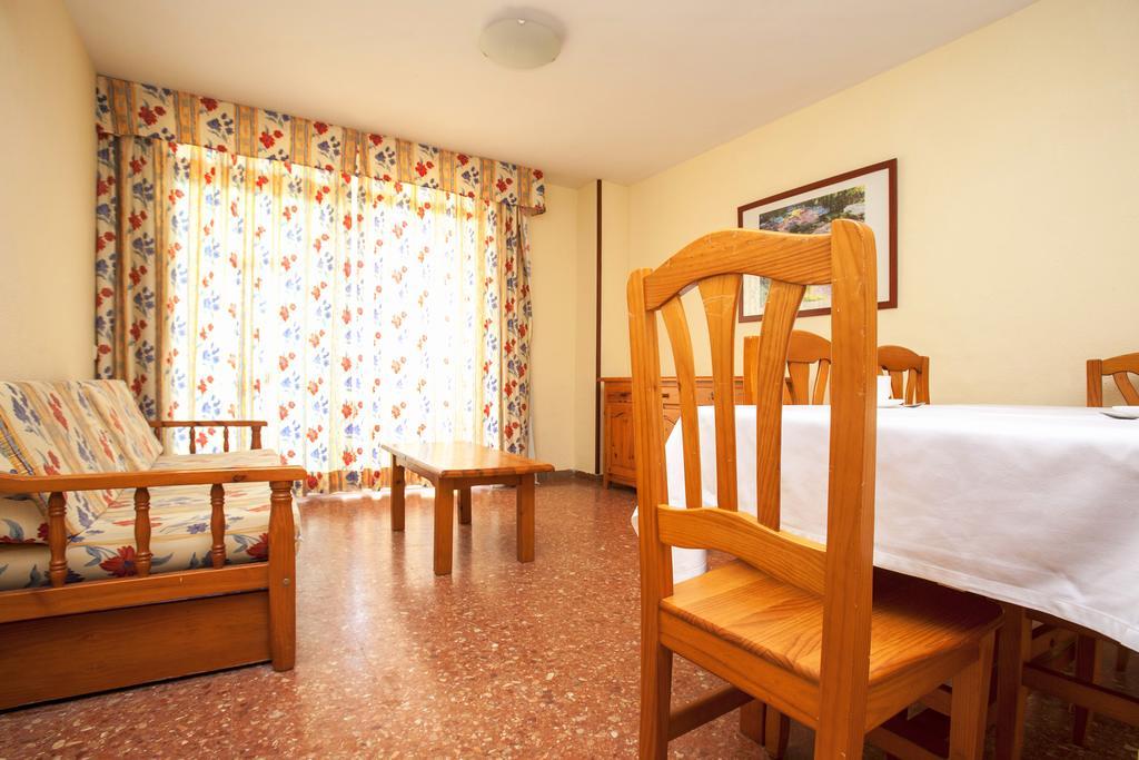 Apartamentos Bahia Dorada Y Iris Salou Eksteriør billede